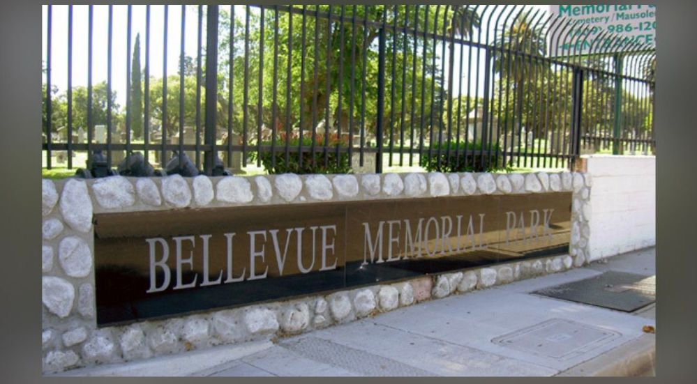 Bellevue (4 Person) Niche Rose Columbarium, 9E